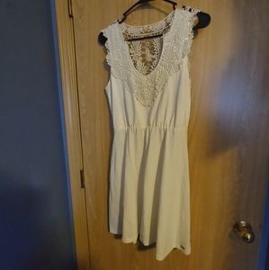 Legendary Whitetails small white midlength dress